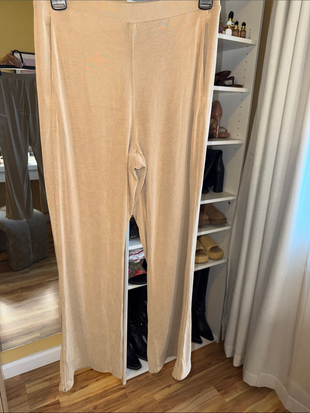 lululemon athletica Wide-Leg Velvet Pants in Camel